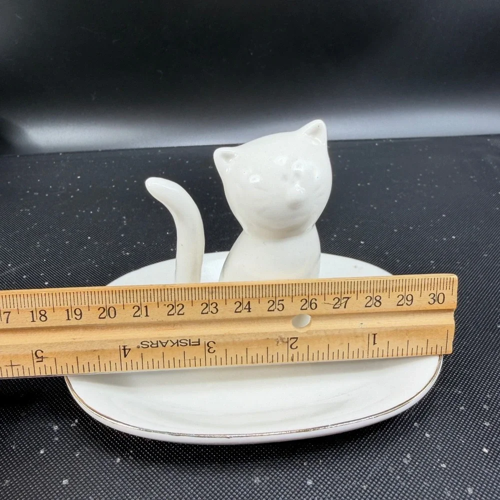 Tri-Coastal Design White‎ Ceramic Cat Ring Holder Dish Gold Rim Trinket Tray VTG